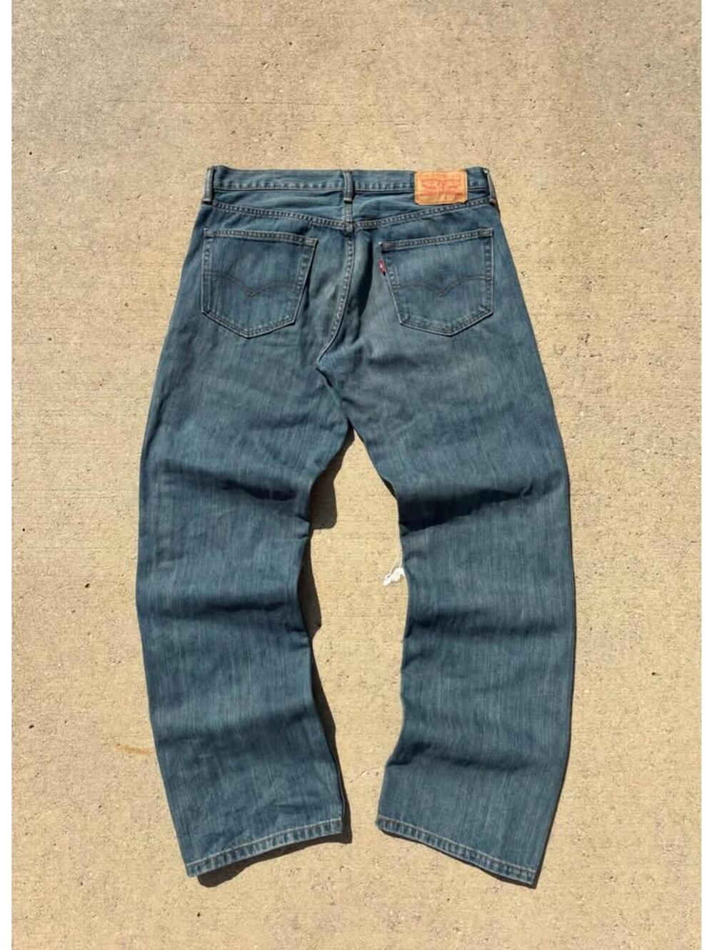 Vintage 503 Japanese Levi's Blue Denim relaxed Jeans 32x32